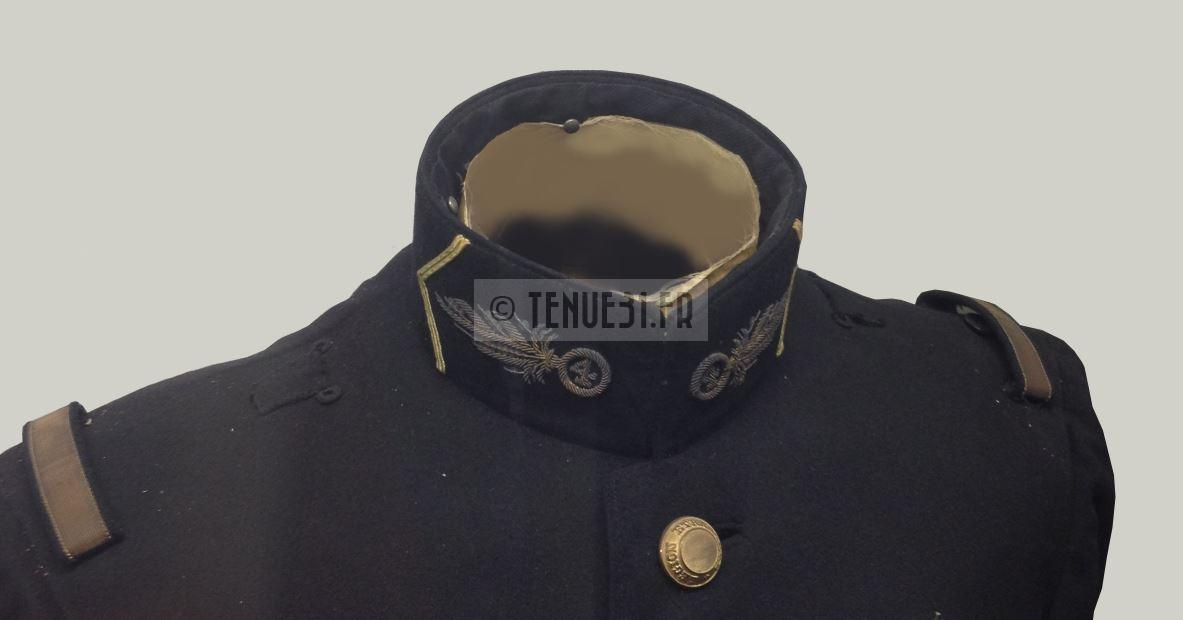 Uniforme grande tenue officier français modèle 31 1931 Légion étrangère 4ème REI