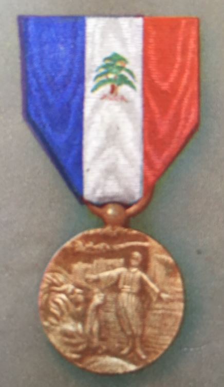 médailles ordres et décorations militaires : Mérite Libanais